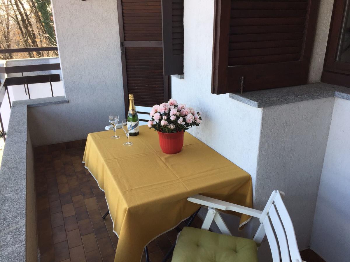 Thommy Apartment Стреза Екстериор снимка